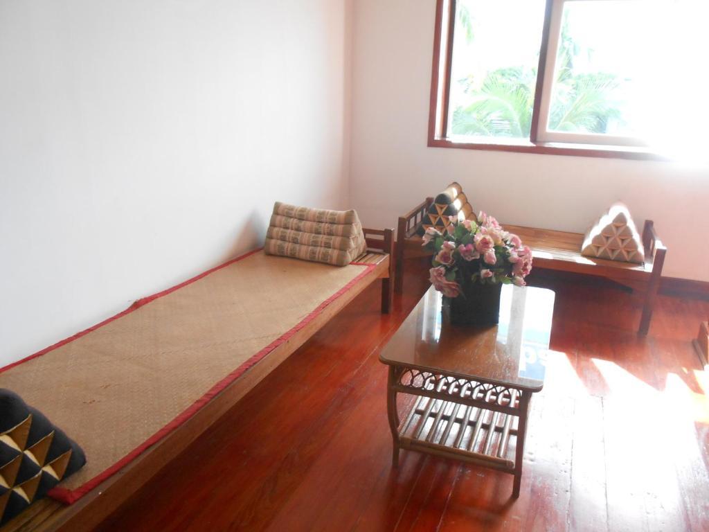 Hôtel Lao à Vientiane Extérieur photo